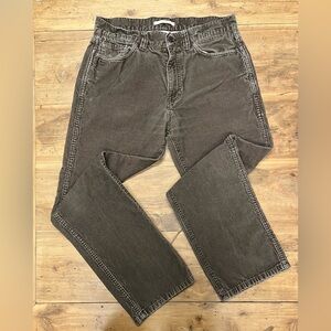 Awesome and classic brown men’s corduroy pants. Winter is coming!